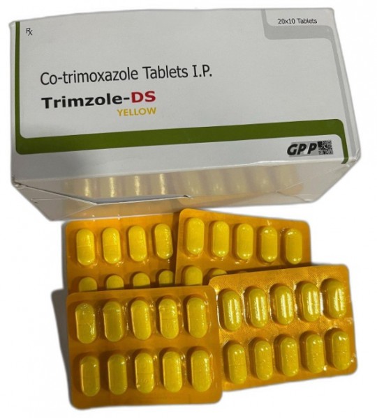 A box and blister pack of generic Sulfamethoxazole Trimethoprim 800mg / 160mg Tablets